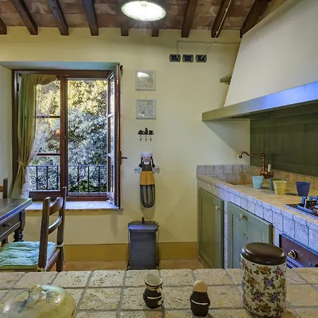 Villa Ca Seppe 8&4, Emma Sassocorvaro